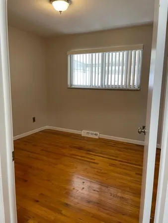 $299,900 | 33633 Swan Drive, Sterling Heights, MI 48312