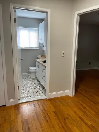 $299,900 | 33633 Swan Drive, Sterling Heights, MI 48312