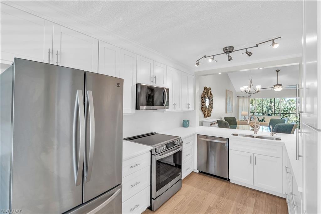 800 Augusta Boulevard, Unit B202 Naples, FL 34113 - Photo 4 of 29