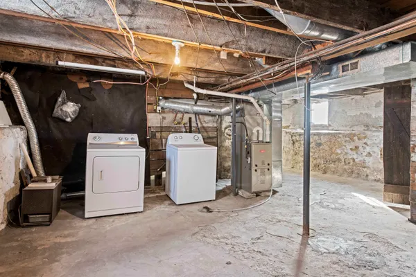 $134,900 | 1513 28th Avenue, Menominee, MI 49858