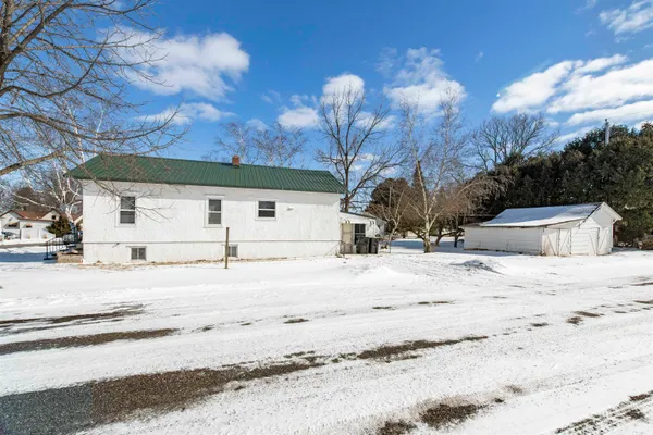 $134,900 | 1513 28th Avenue, Menominee, MI 49858