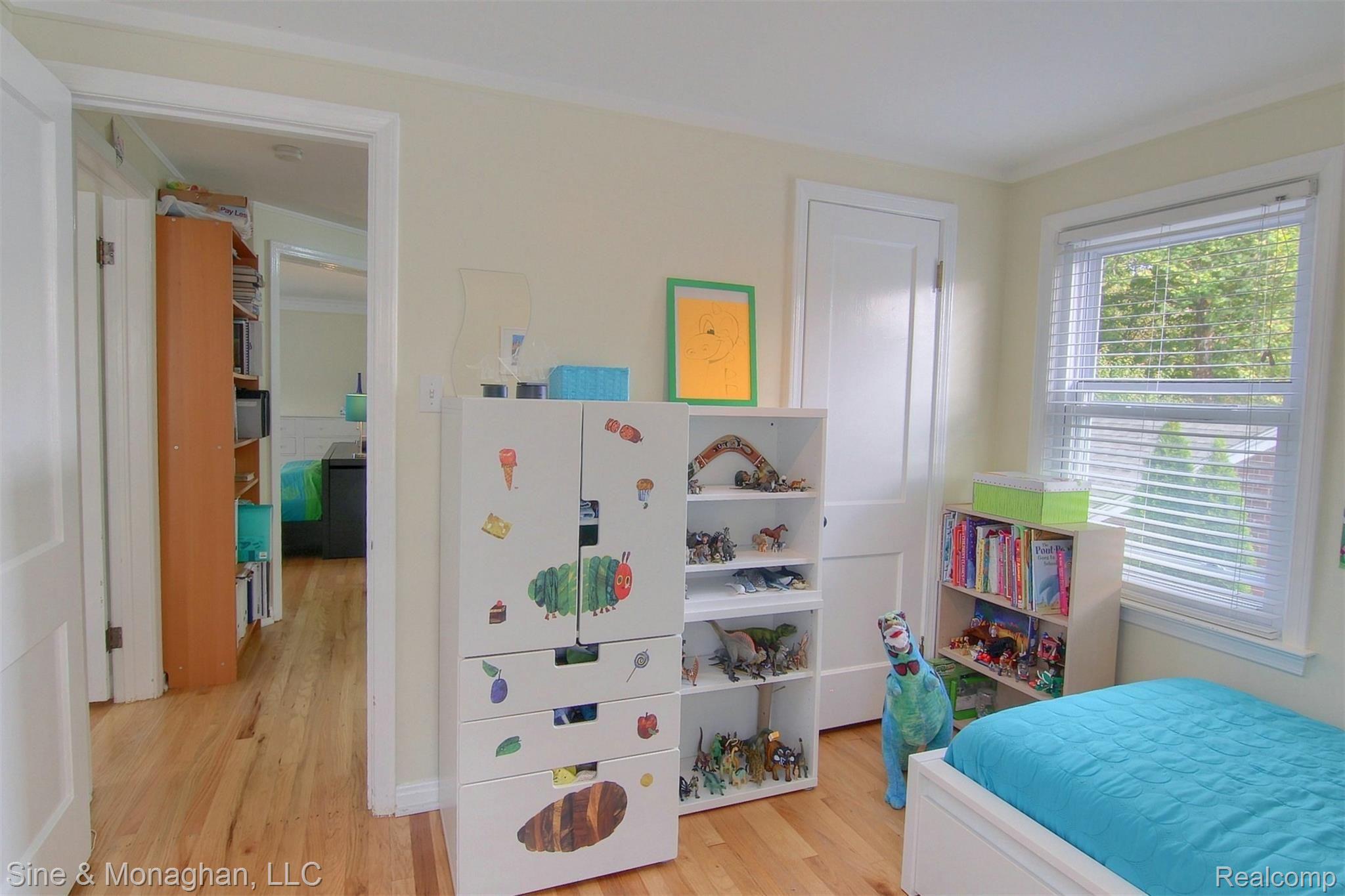 1373 Cadieux Road Grosse Pointe, MI 48230 - Photo 15 of 29 15-2nd Bedroom 2nd View.jpg