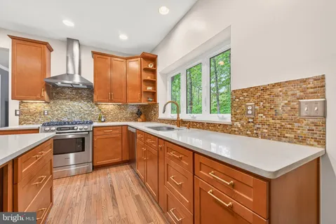 $1,150,000 | 1300 Cassia Street, Herndon, VA 20170