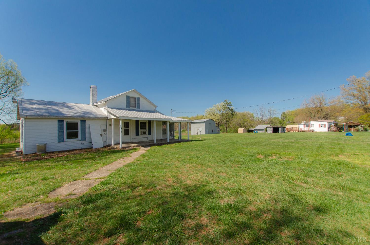 957 Blue Ridge Drive Gretna, VA 24557 - Photo 25 of 31