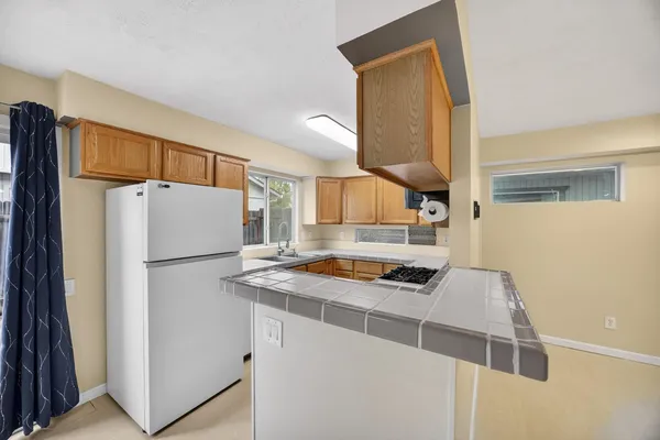 $310,000 | 525 Samuel Way, Sacramento, CA 95838