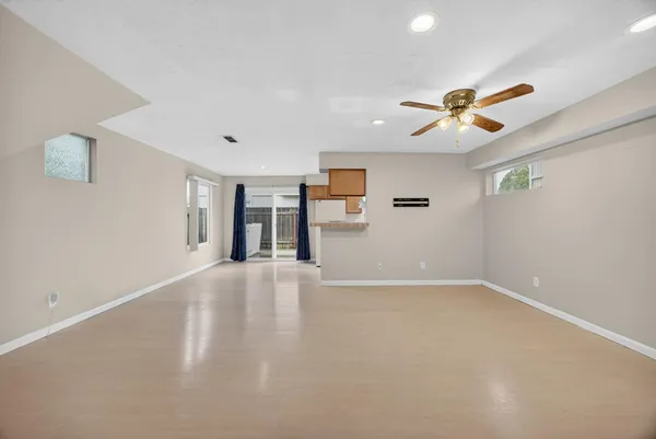 $310,000 | 525 Samuel Way, Sacramento, CA 95838