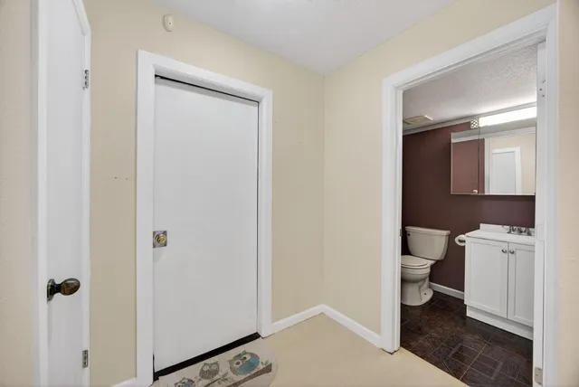 $299,950 | 525 Samuel Way, Sacramento, CA 95838