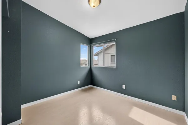 $310,000 | 525 Samuel Way, Sacramento, CA 95838