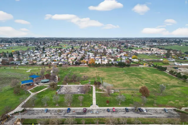 $299,950 | 525 Samuel Way, Sacramento, CA 95838