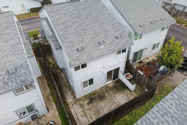 $299,950 | 525 Samuel Way, Sacramento, CA 95838