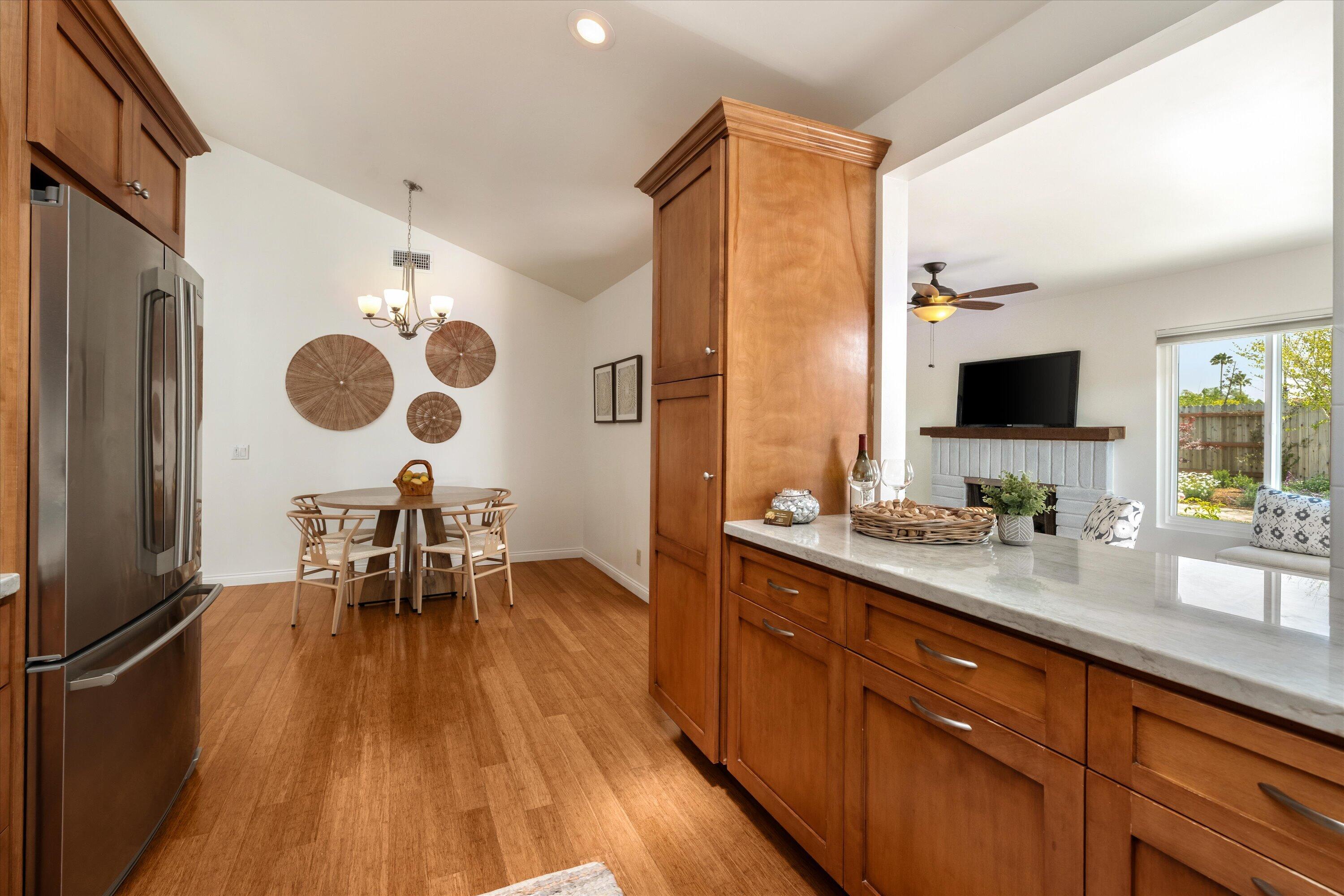 7321 Freeman Place Goleta, CA 93117 - Photo 10 of 32 Kitchen