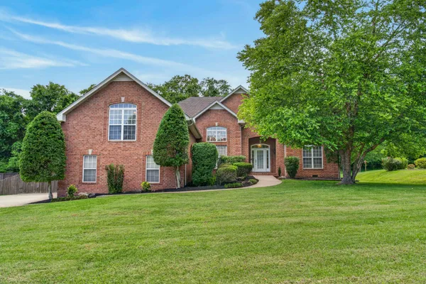 $648,800 | 1015 Stafford Court, Hendersonville, TN 37075