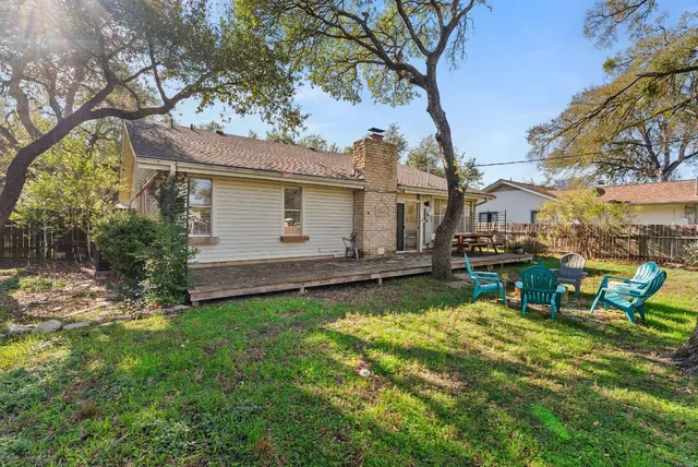 $425,000 | 9424 Shady Oaks Drive, Austin, TX 78729