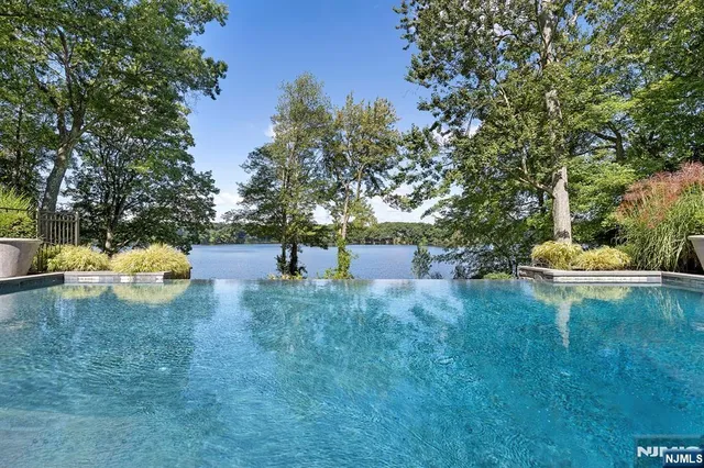 $4,999,999 | 907 Scioto Drive, Franklin Lakes, NJ 07417