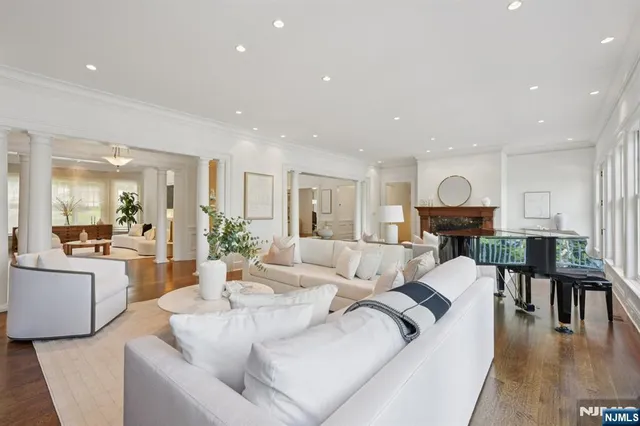 $4,999,999 | 907 Scioto Drive, Franklin Lakes, NJ 07417