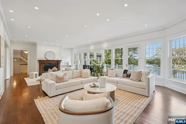$4,999,999 | 907 Scioto Drive, Franklin Lakes, NJ 07417