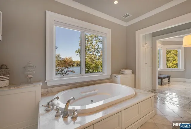 $4,999,999 | 907 Scioto Drive, Franklin Lakes, NJ 07417