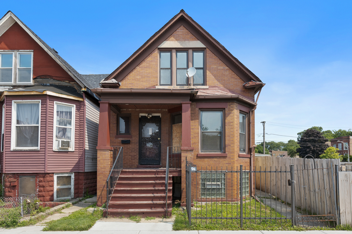 906 West 71st Street Chicago, IL 60621 - Photo 2 of 20