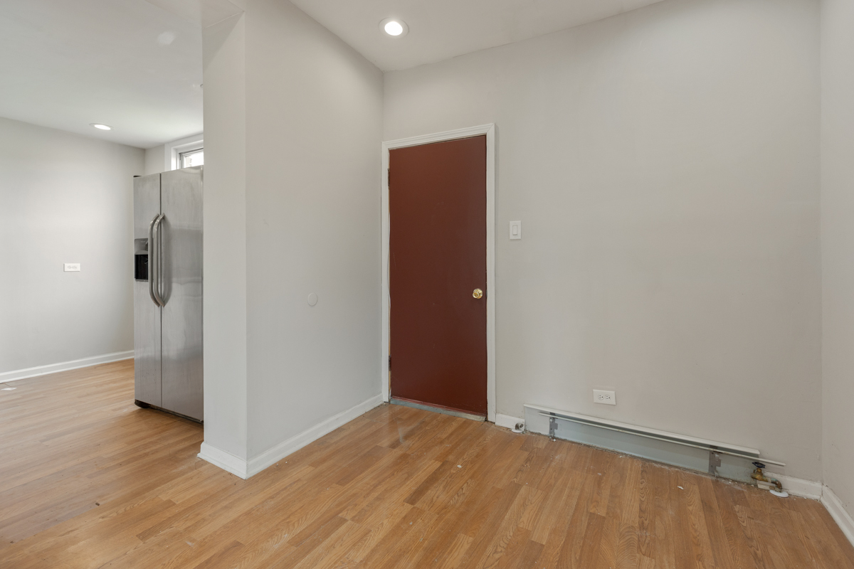 906 West 71st Street Chicago, IL 60621 - Photo 9 of 20