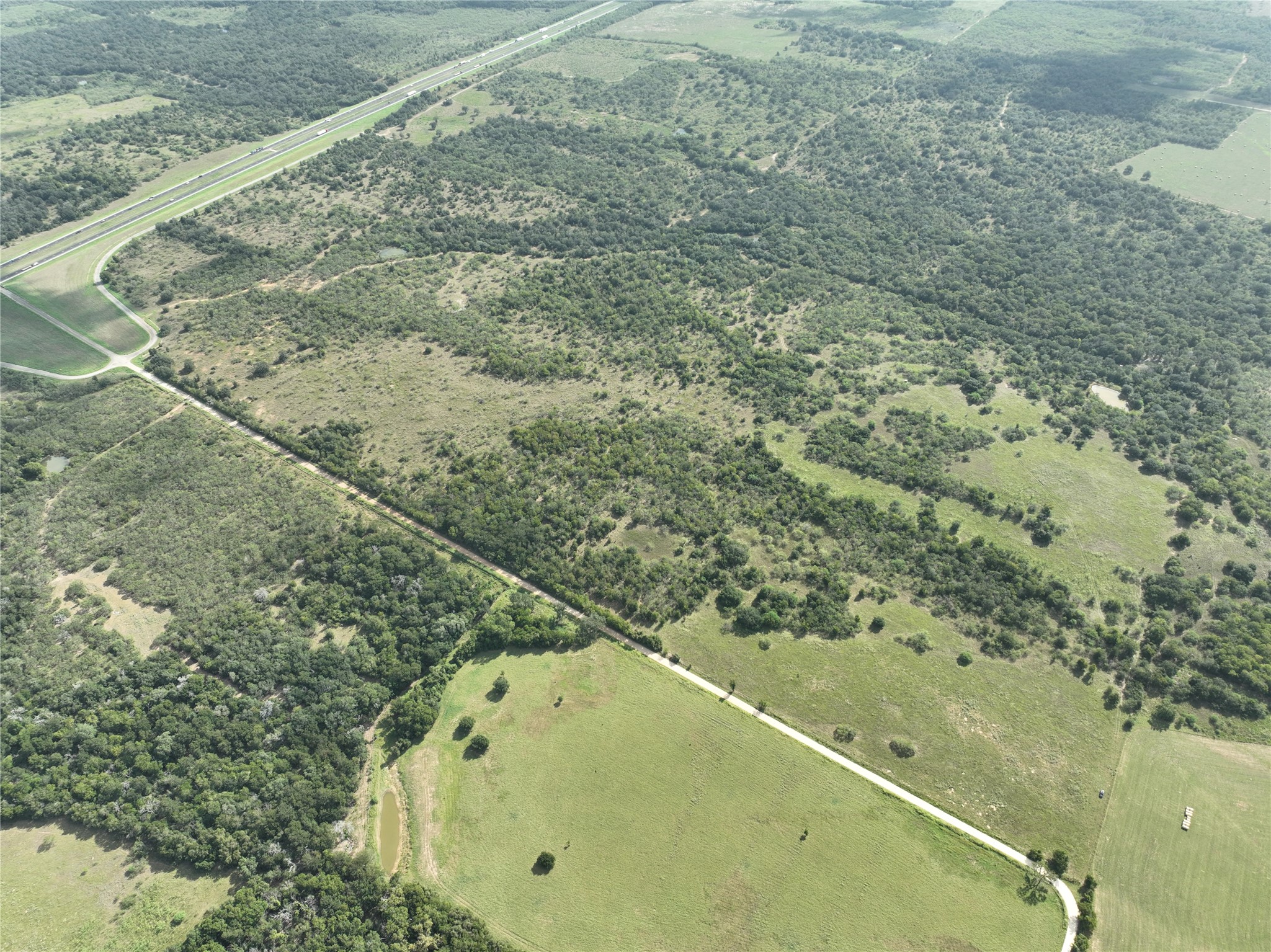 424 Rd Waelder Tx 78629 Road Waelder, TX 78959 - Photo 4 of 6