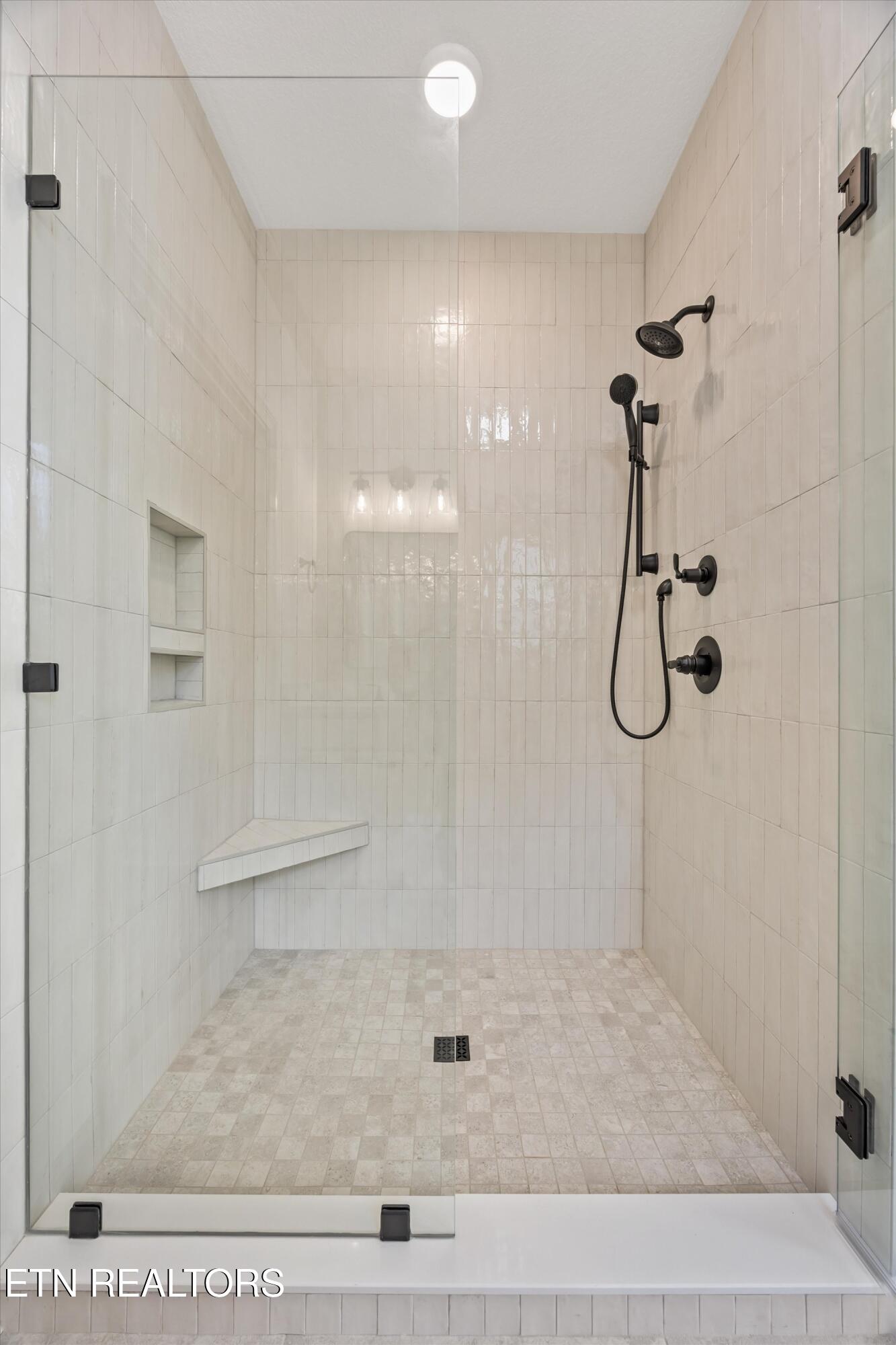 127 Hanani Trail Vonore, TN 37885 - Photo 20 of 52 20-127 Hanani Trail 15