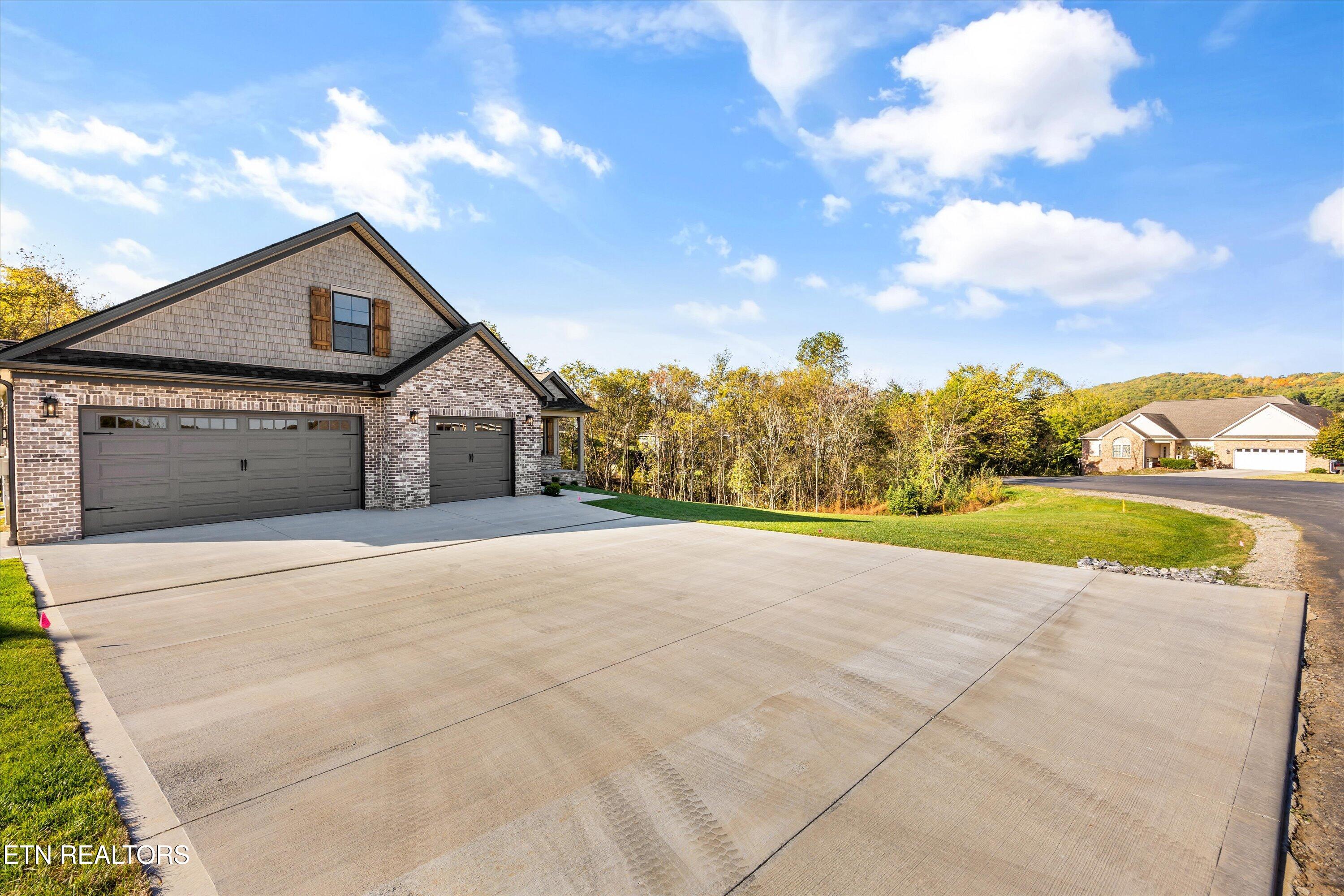 127 Hanani Trail Vonore, TN 37885 - Photo 3 of 52 03-127 Hanani Trail 36