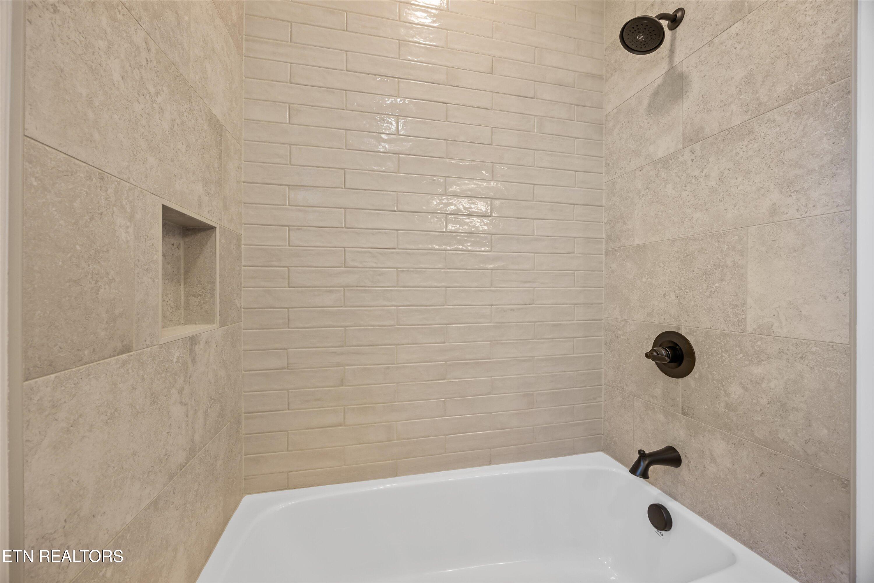 127 Hanani Trail Vonore, TN 37885 - Photo 32 of 52 32-127 Hanani Trail 27