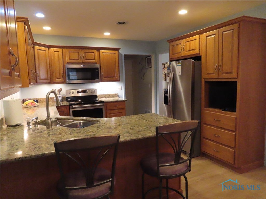1121 Townline Road, Unit 152 Bryan, OH 43506 - Photo 8 of 26 Gallery Image 8