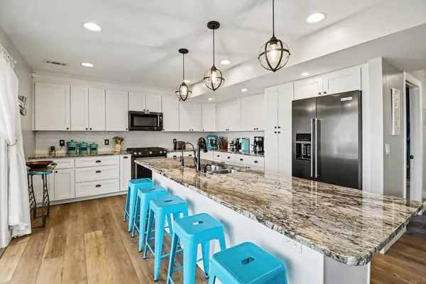 $799,900 | 2973 Indian Trail, Pinckney, MI 48169