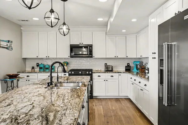 $799,900 | 2973 Indian Trail, Pinckney, MI 48169