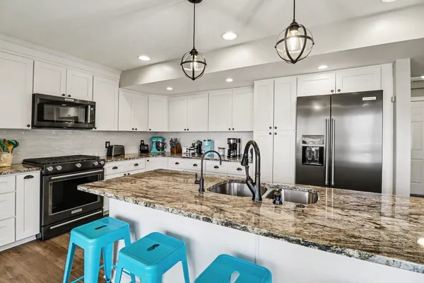 $799,900 | 2973 Indian Trail, Pinckney, MI 48169