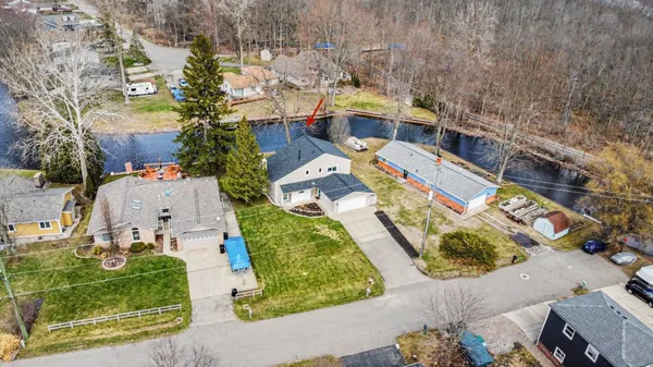 $799,900 | 2973 Indian Trail, Pinckney, MI 48169