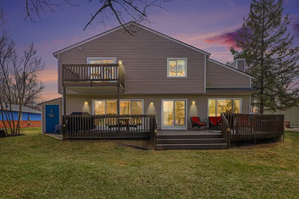 $799,900 | 2973 Indian Trail, Pinckney, MI 48169