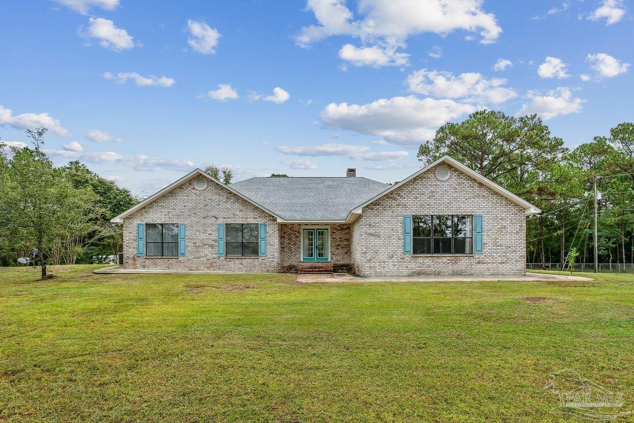 1124 Pearson Road Milton, FL 32583 - Photo 3 of 34 Gallery Image 3