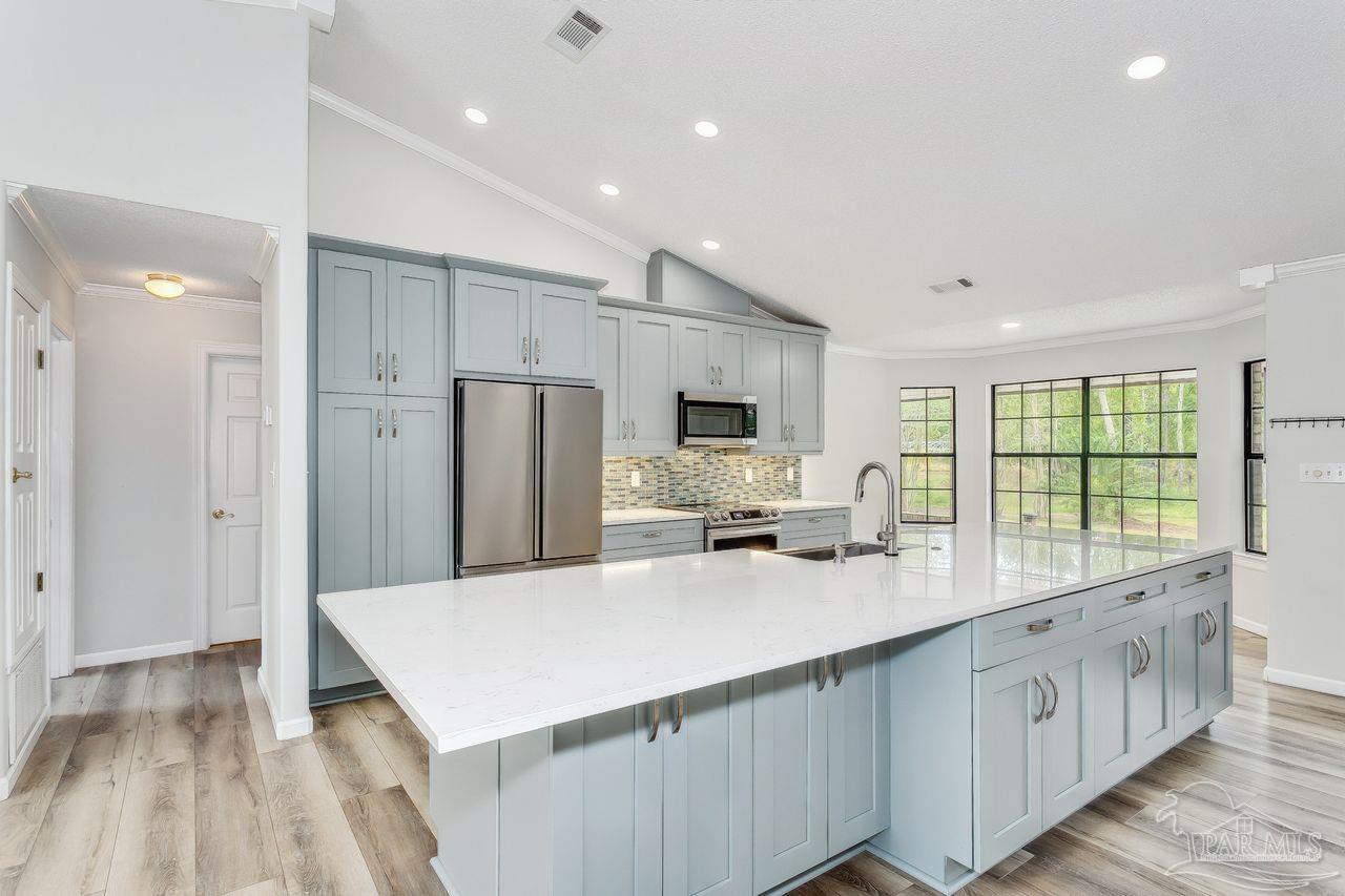 1124 Pearson Road Milton, FL 32583 - Photo 8 of 34 Gallery Image 8
