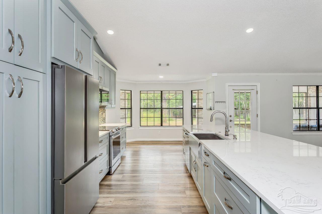 1124 Pearson Road Milton, FL 32583 - Photo 9 of 34 Gallery Image 9