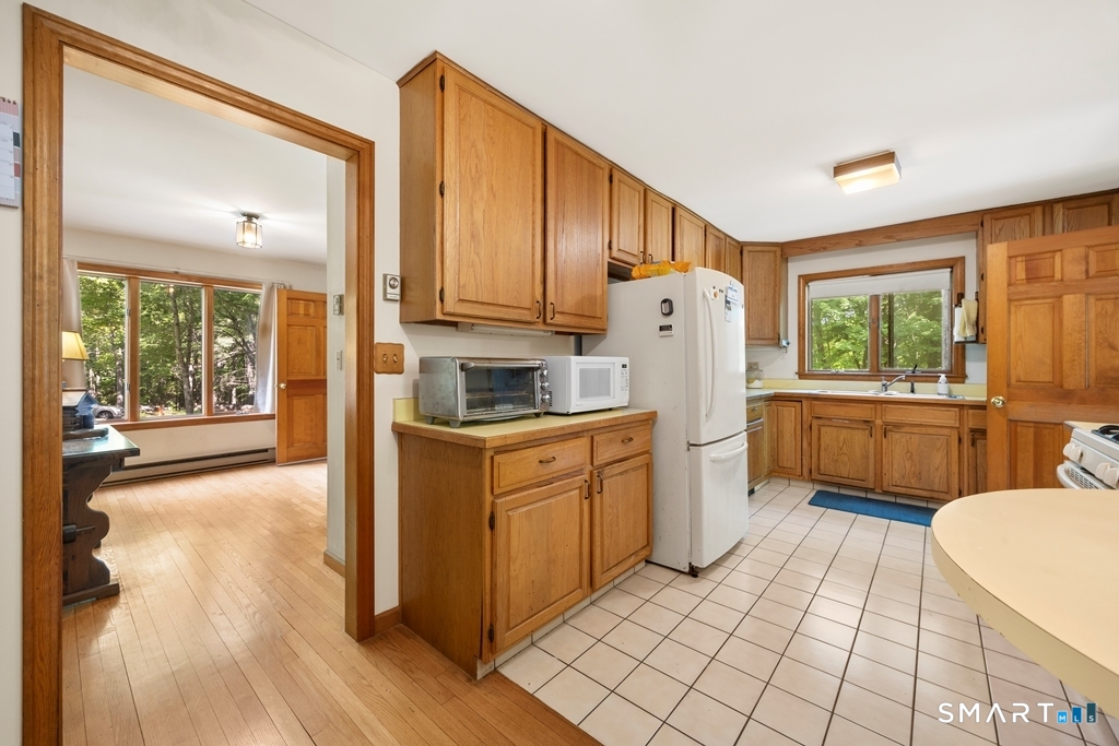 930 Spindle Hill Road Wolcott, CT 06716 - Photo 4 of 40 Kitchen