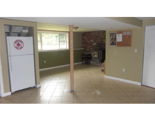 39 Hathaway Road Wilmington, MA 01887 - Photo 12 of 14 Gallery Image 12
