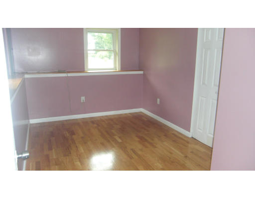 39 Hathaway Road Wilmington, MA 01887 - Photo 13 of 14 Gallery Image 13