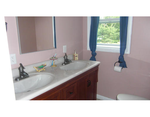 39 Hathaway Road Wilmington, MA 01887 - Photo 8 of 14 Gallery Image 8