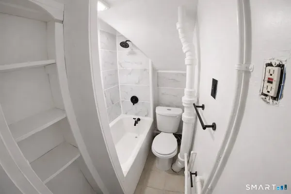 $1,450 | 69 West Liberty Street, Unit 3, Waterbury, CT 06706