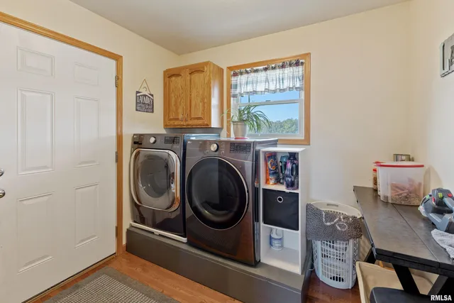 $340,000 | 702 East 3000th Street, Liberty, IL 62347