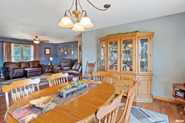 $340,000 | 702 East 3000th Street, Liberty, IL 62347