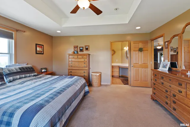 $340,000 | 702 East 3000th Street, Liberty, IL 62347