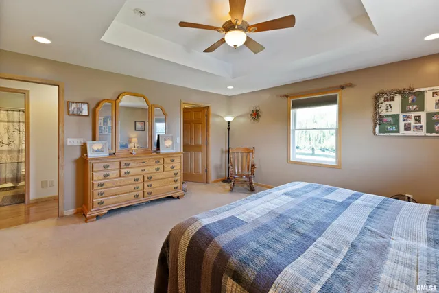 $340,000 | 702 East 3000th Street, Liberty, IL 62347