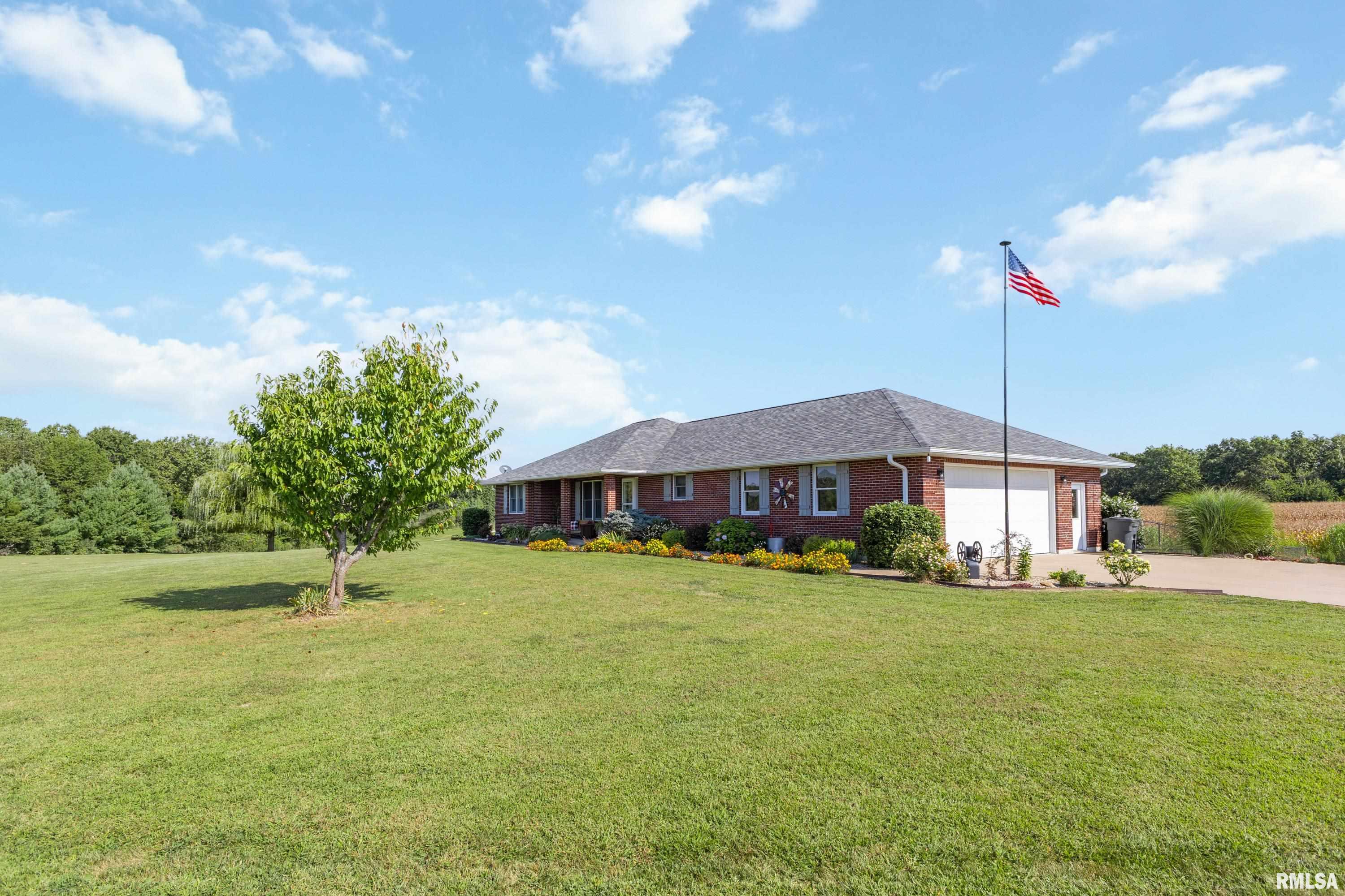 702 East 3000th Street Liberty, IL 62347 - Photo 2 of 42