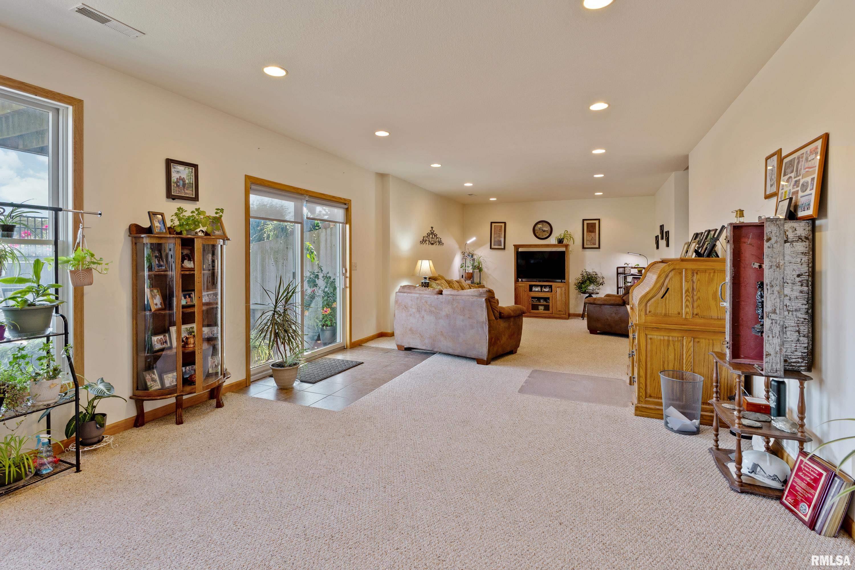 702 East 3000th Street Liberty, IL 62347 - Photo 27 of 42