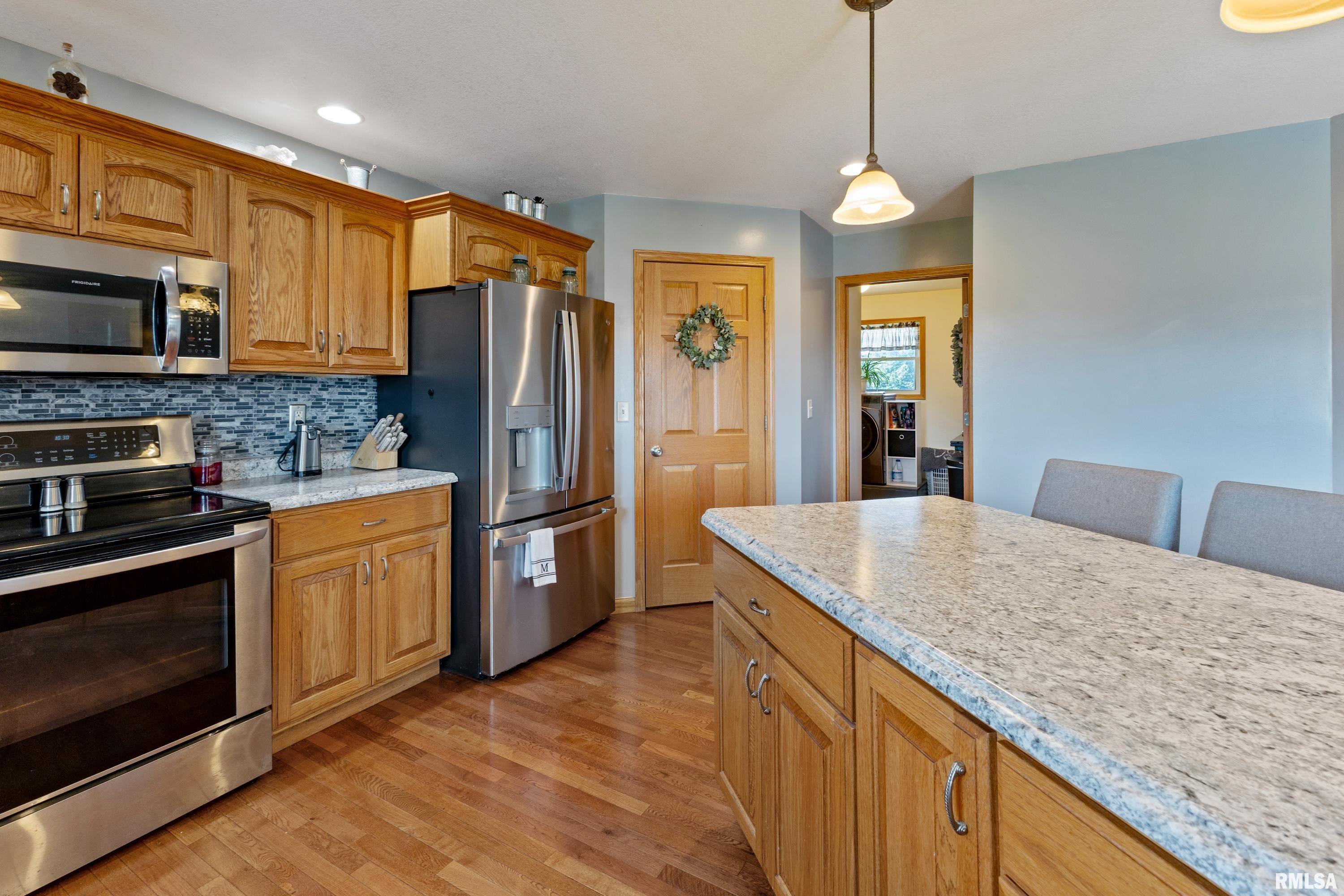 702 East 3000th Street Liberty, IL 62347 - Photo 10 of 42