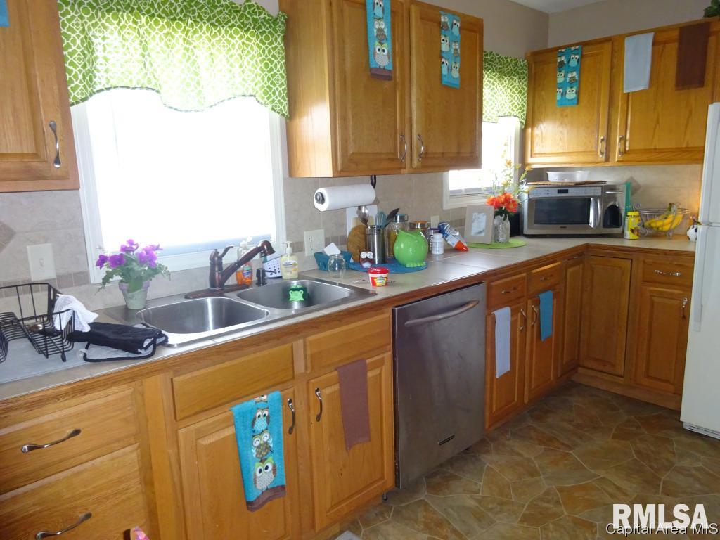 1845 South 13th Street Springfield, IL 62703 - Photo 16 of 32