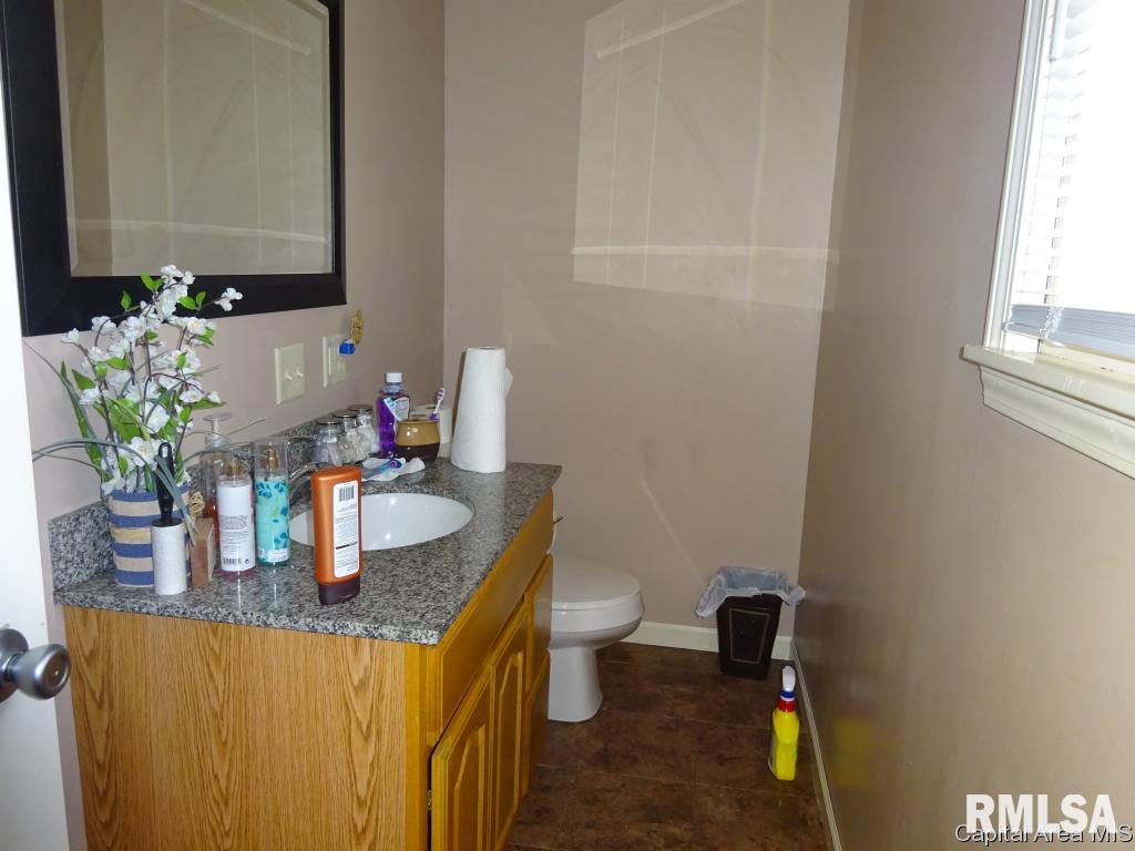 1845 South 13th Street Springfield, IL 62703 - Photo 17 of 32